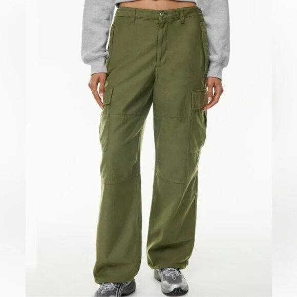 Aritzia TNA Supply Cargo Pants Straight Leg Army Green Women’s Adjustable Sz 6 - Picture 1 of 11